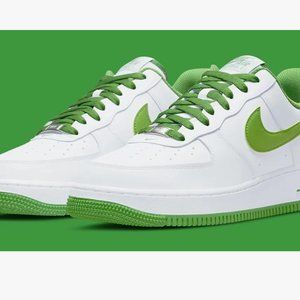 New in Box NEVER Worn Nike AF1 Low White /Chlorophylle Unisex  10.5